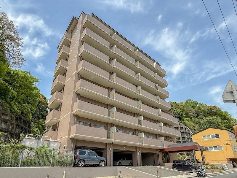 日宝アドニス塩屋の外観画像