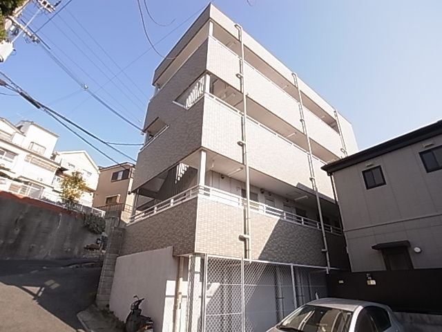 綱崎マンションの外観画像