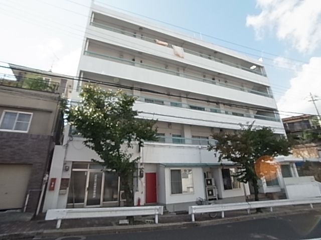 カーサ西山町の外観画像