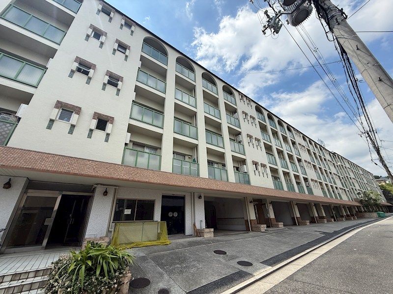 芦屋東山プリンスの外観画像