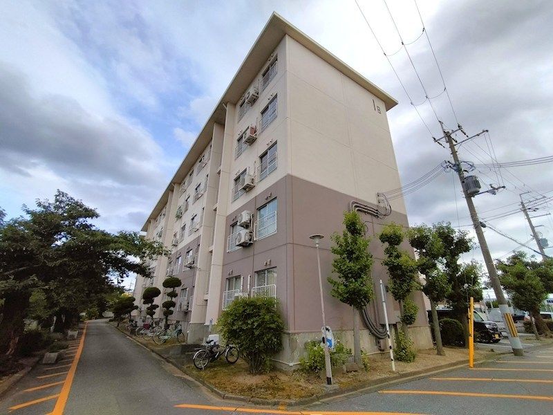 伊丹鴻池 1号棟の外観画像
