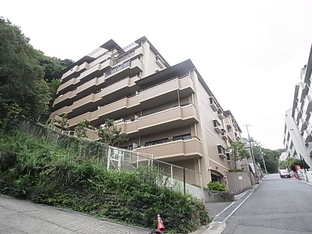 朝日プラザモンターニュ北神戸1番館の外観画像