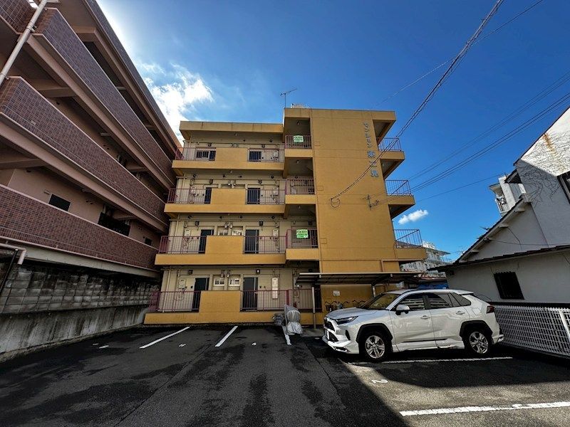 マンション東二見の外観画像