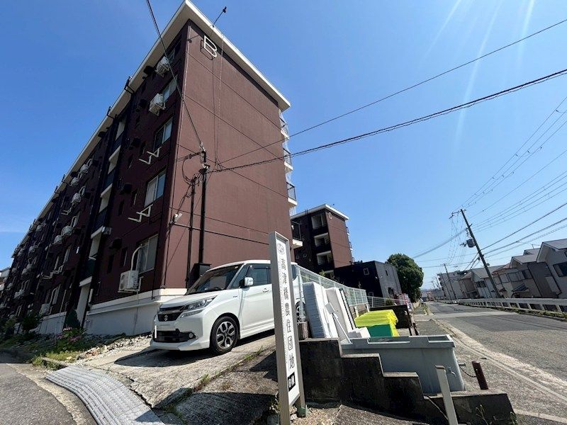 高津橋農住団地B棟の外観画像