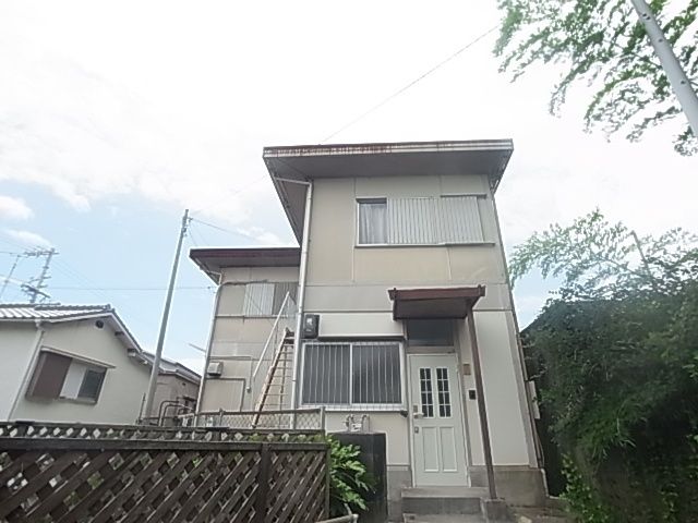 千鳥が丘ハイツの外観画像