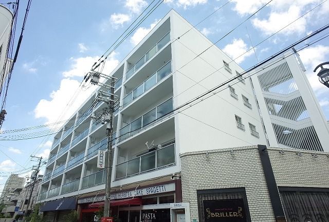 西宮公同教会総合ビルの外観画像