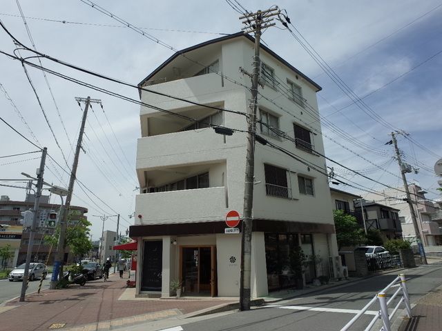 小高マンションの外観画像