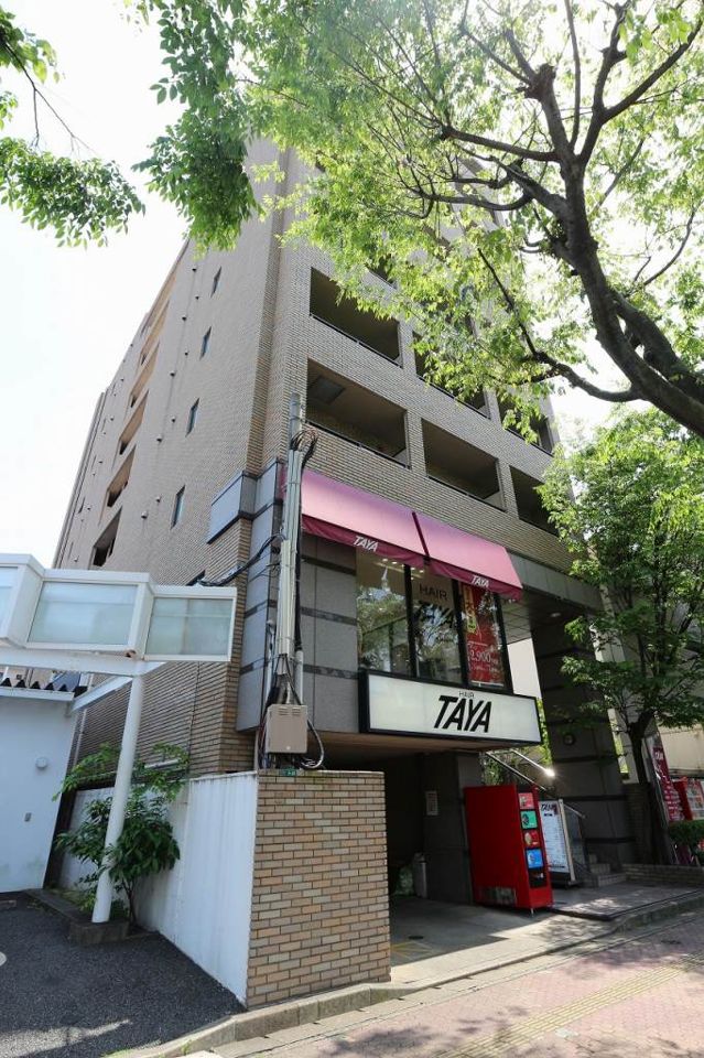 ヒルクレスト大橋駅前ロータリーの外観画像