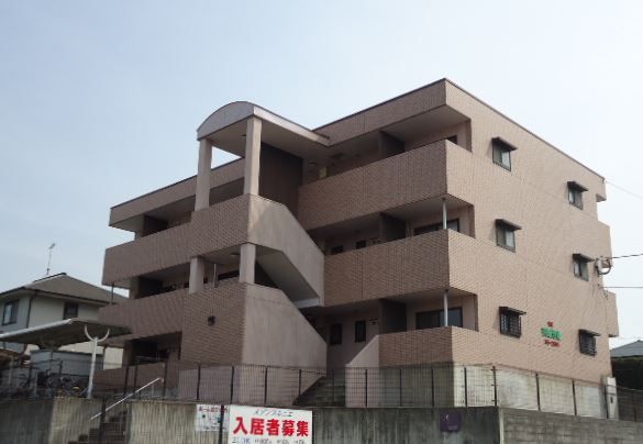 メゾンプルニエの外観画像