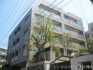 First Pitの外観画像