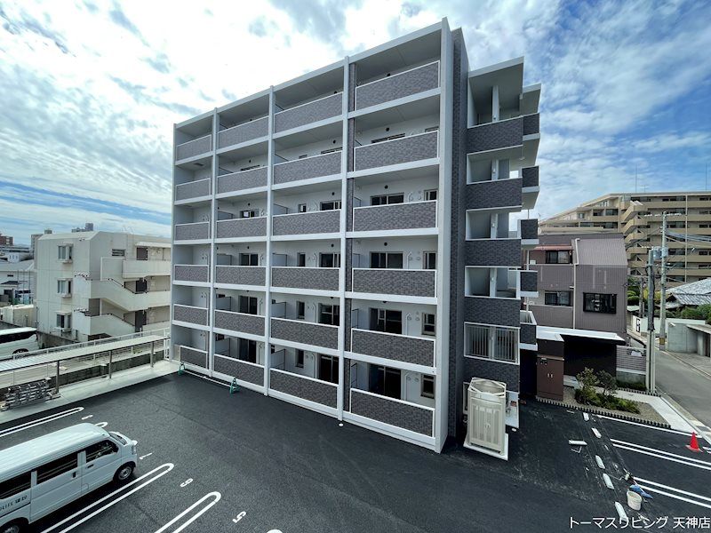 KL TOJIN WESTの外観画像