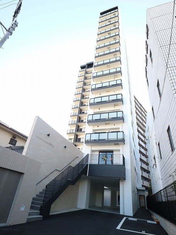 MODERN PALAZZO天神南Leafの外観画像