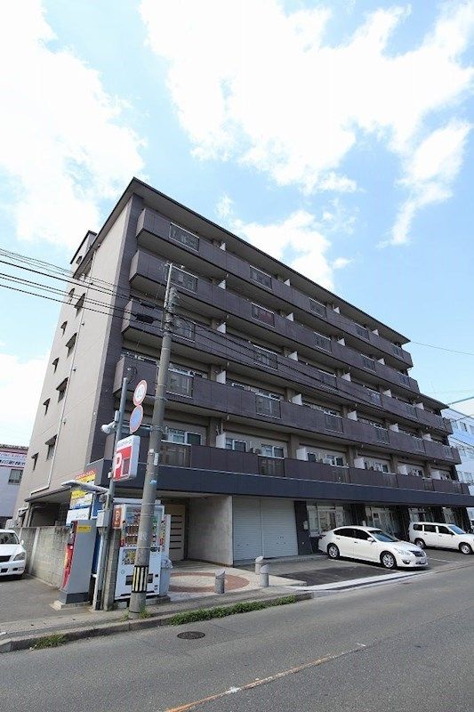 カーサリナート東比恵の外観画像