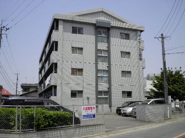ヴィラージュ曰佐の外観画像