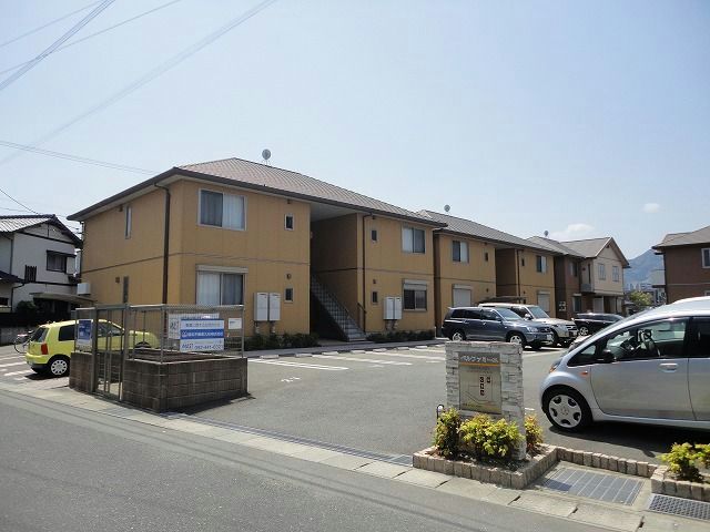 ベルファミーユの外観画像