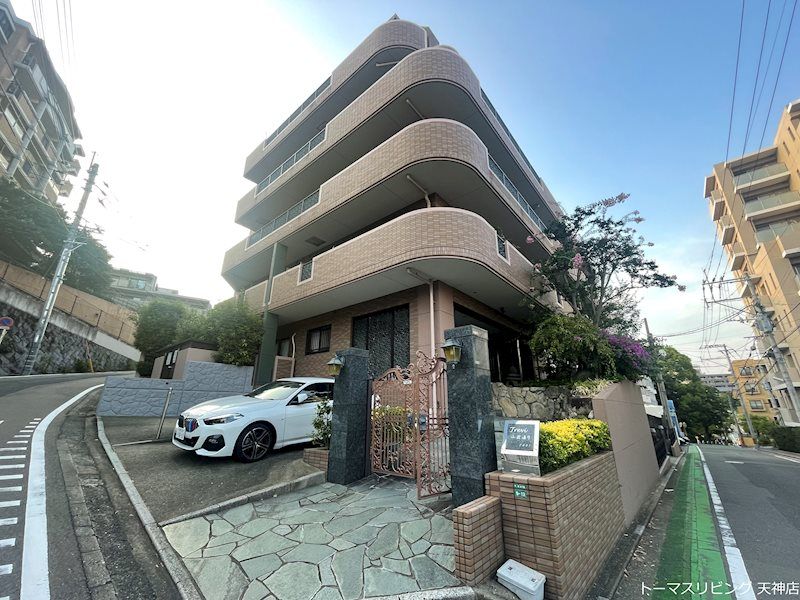トレヴィ山荘通りの外観画像