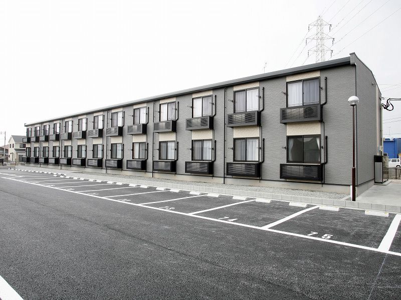 レオパレスインター古賀IIIの外観画像