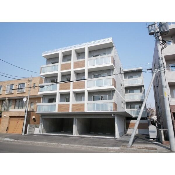 エルミタージュ山鼻の外観画像