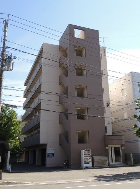 さくら中央<家具家電付き>の外観画像