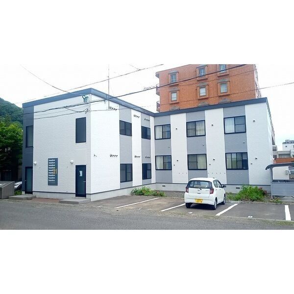 カーサ藻岩<家具家電付き>の外観画像