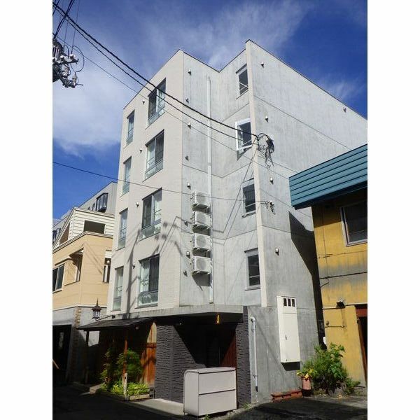 グラシアス大通の外観画像