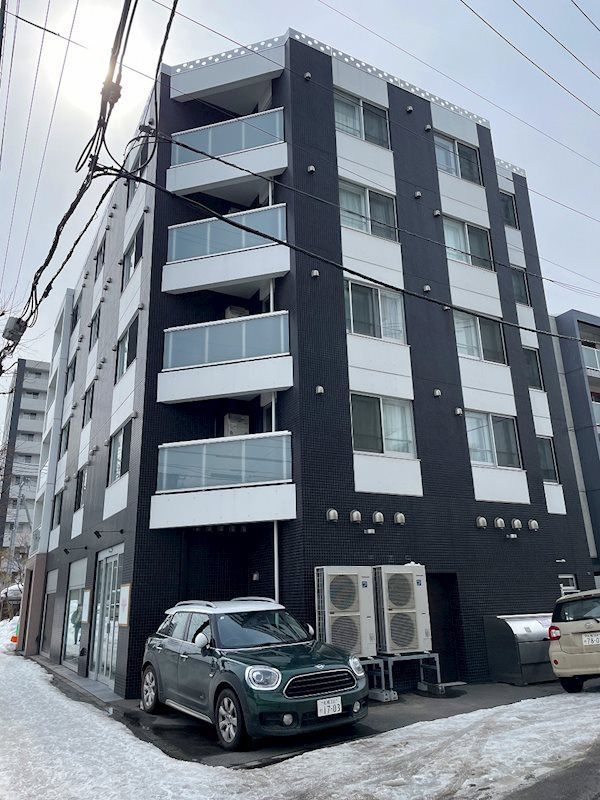 クレマティス円山の外観画像