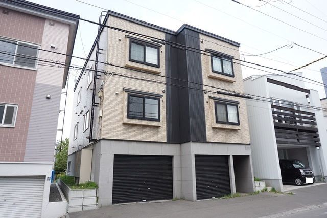 シルフ月寒の外観画像