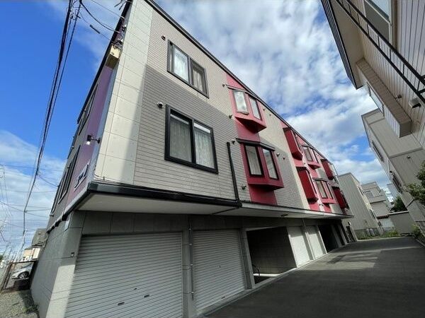 LEE SPACE発寒3条の外観画像