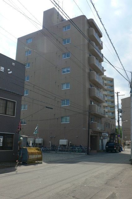コスモレジェンド平岸の外観画像