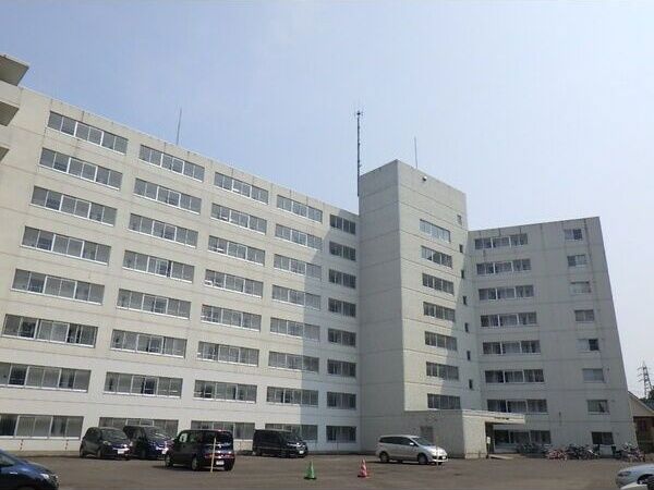 ロイヤルレインボー平岸 B棟の外観画像