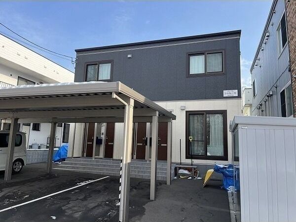 シャルールの外観画像