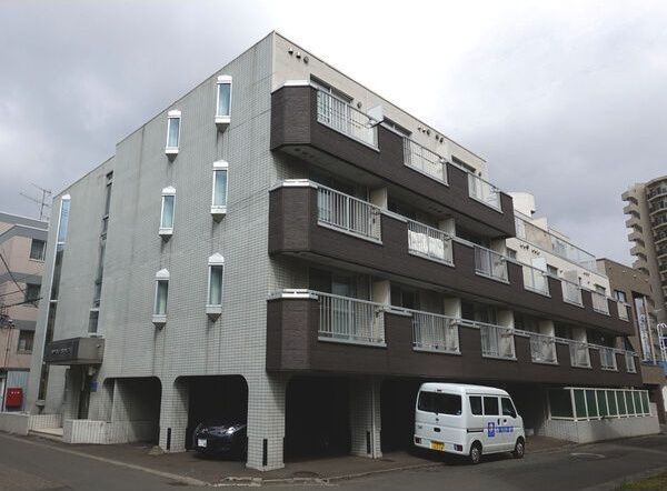 メゾンドエルミタージュ円山の外観画像