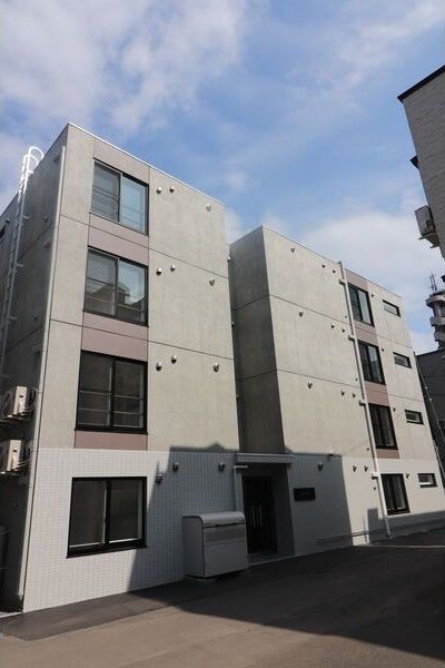 Platine大通南(プラティーヌ)の外観画像