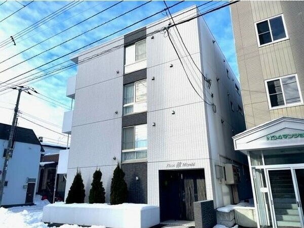 ファースト雅の外観画像