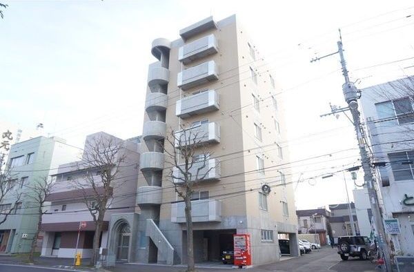 ヒルズ山鼻177の外観画像