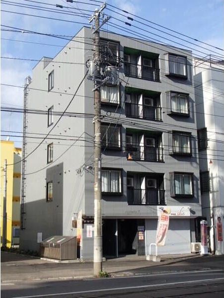 エタニティー7の外観画像
