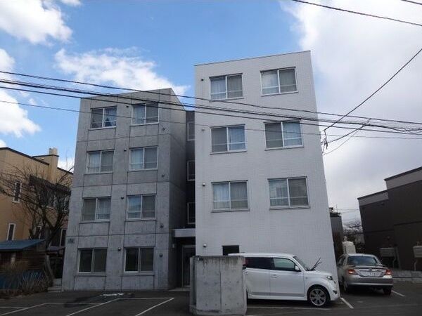 FAHRER SUMIKAWA (ファーラー澄川)の外観画像