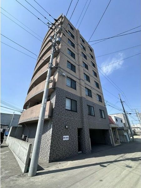 ファーストプレイスの外観画像