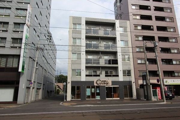ライトニングビルの外観画像