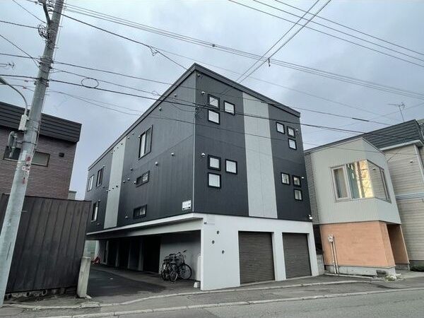 ペニンシュラ菊水の外観画像