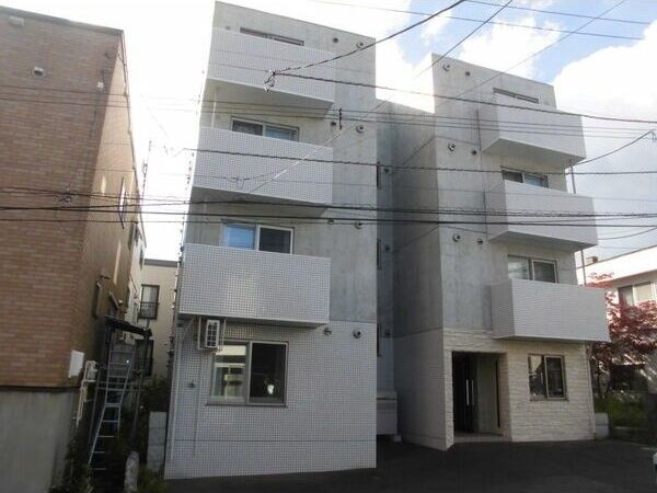 プラトリーナ澄川の外観画像