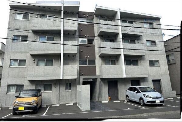 トロワドメーヌの外観画像