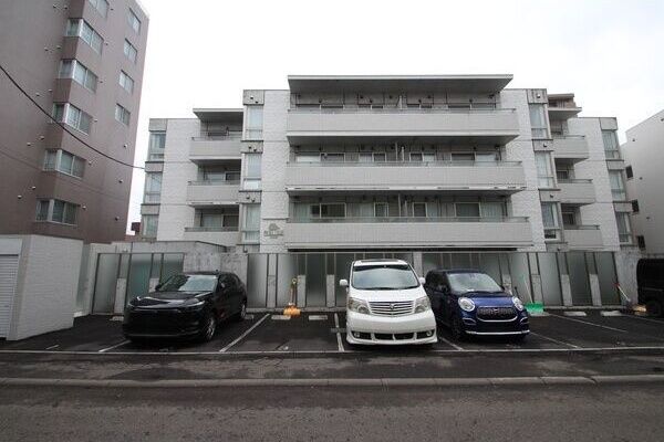 PRIME COURT平岸(プライムコート平岸)の外観画像