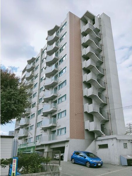 feuilles vertes AJ(ヒューベルエージェー)の外観画像