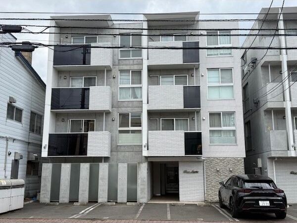 ESTOR MISONO EASTの外観画像