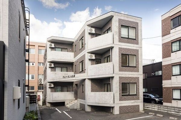 ヴォーネン山鼻の外観画像