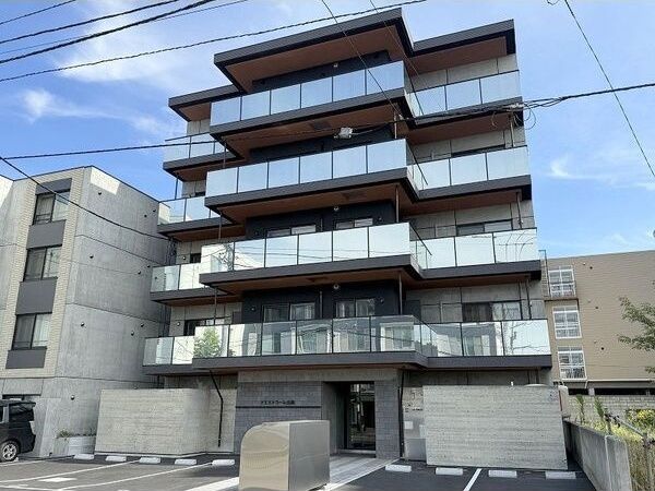 マエストラーレ山鼻の外観画像