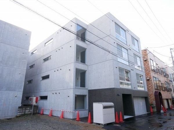 CROWN PANTHERの外観画像
