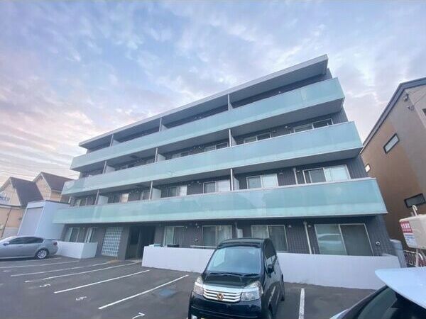 ウエストコースト東麻生の外観画像