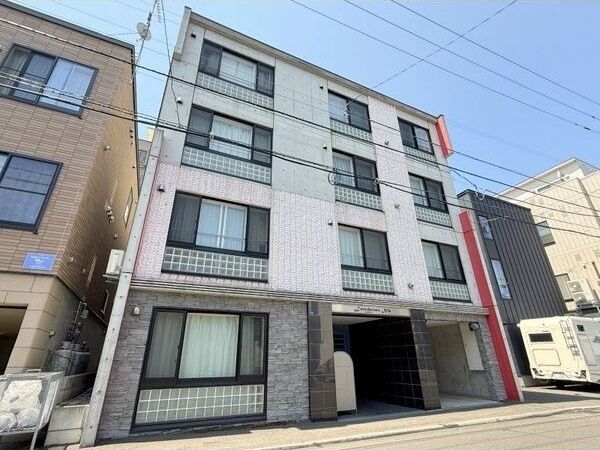 Larco Baleno N16 (ラルコバレーノN16)の外観画像